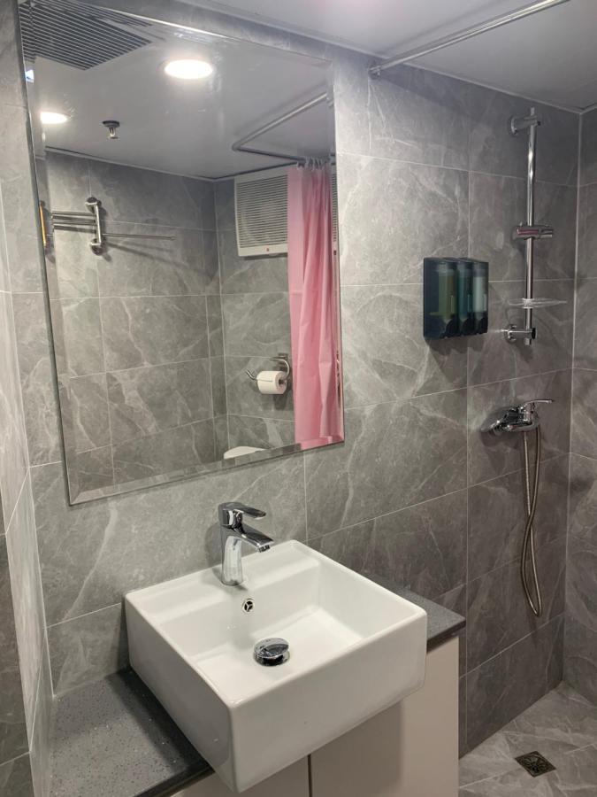 J Hotel Hongkong Kültér fotó